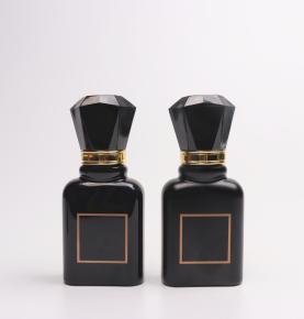 full spray solid color perfume bottle.