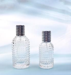 New clear glass perfume bottle